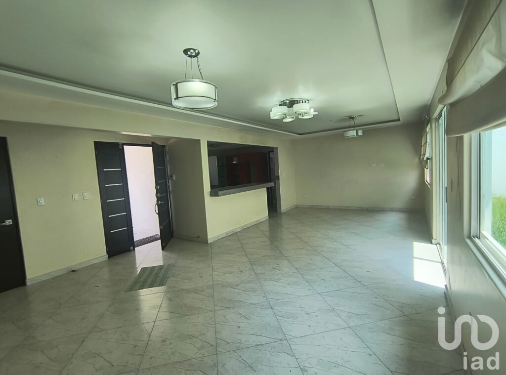 Casa en Venta Real Los Cedros Texcoco | 310m² Terreno  | Jardín y Seguridad 24h | Recursos Propios