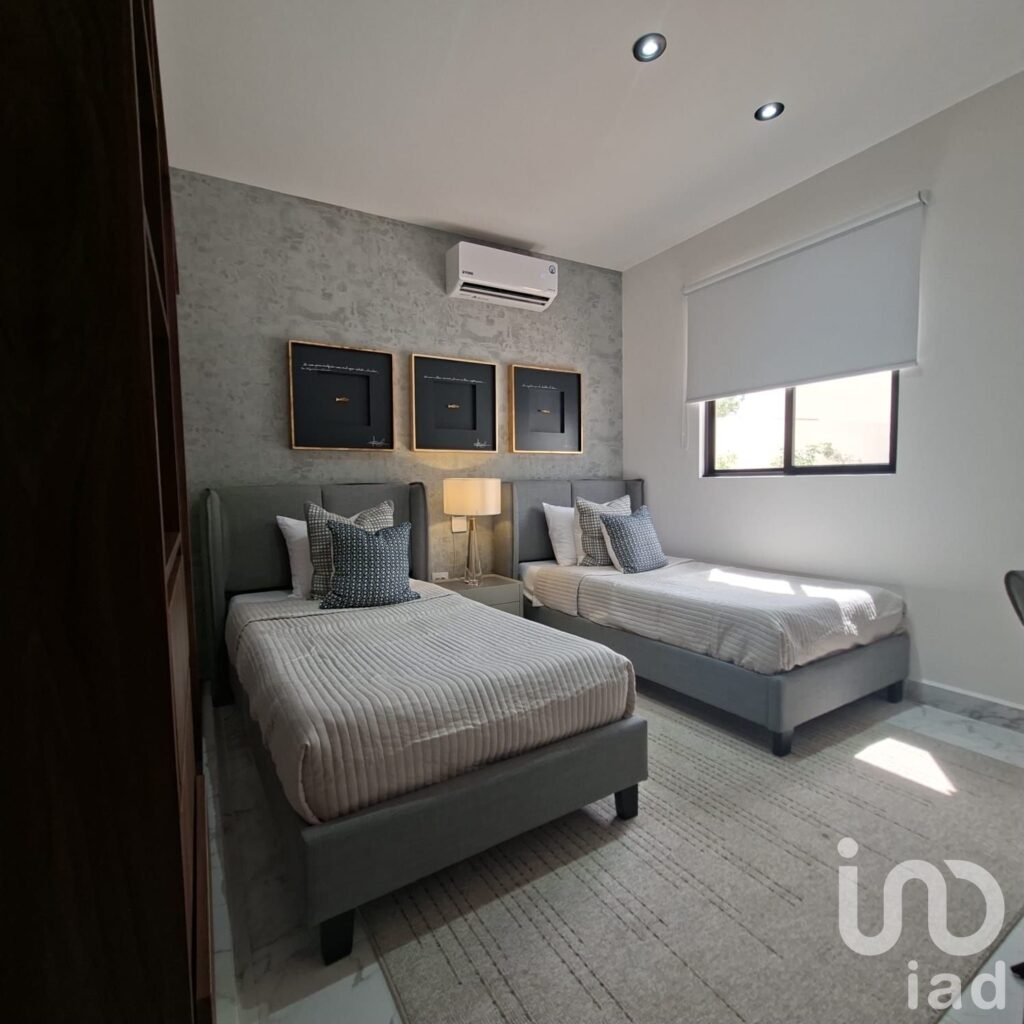 Departamento en Venta Sobre Av. Huayacán con alberca, cancha de Padel, Gimnasio y más.