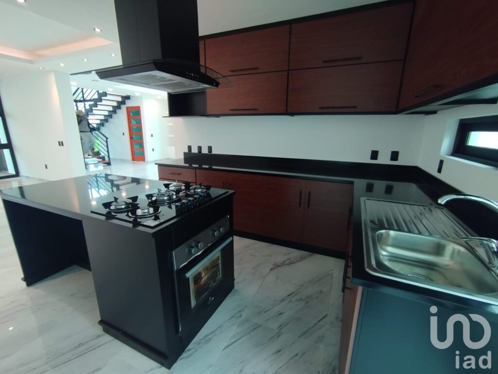 Casa en Venta en Residencial Valle del Molino Texcoco | 3 Recámaras | Terreno 600 m2 | Seguridad 24h