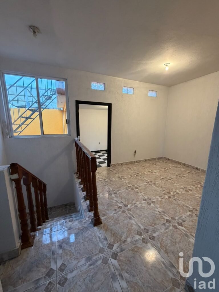 VENTA DE CASA EN CD AZTECA