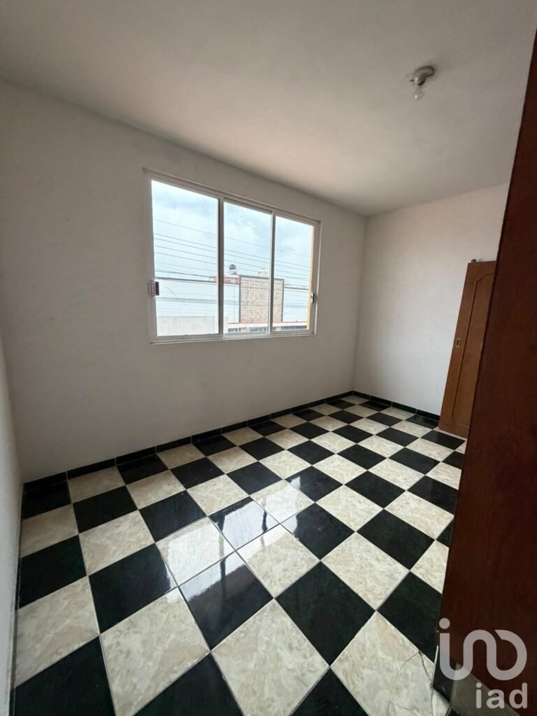 VENTA DE CASA EN CD AZTECA