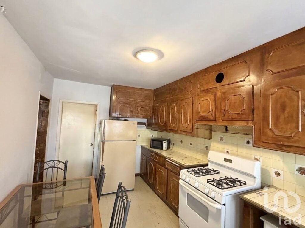 CASA EN VENTA ATENCION INVERSIONISTAS EXCELENTE UBICACIÓN CERCANA A PUENTE INT. CORDOVA-LAS AMERICAS