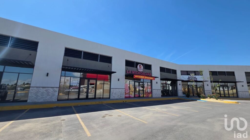LOCAL COMERCIAL EN RENTA, PLAZA LUGANO EN GOMEZ MORIN, SECTOR PUENTE ZARAGOZA, CD JUAREZ, CHIH