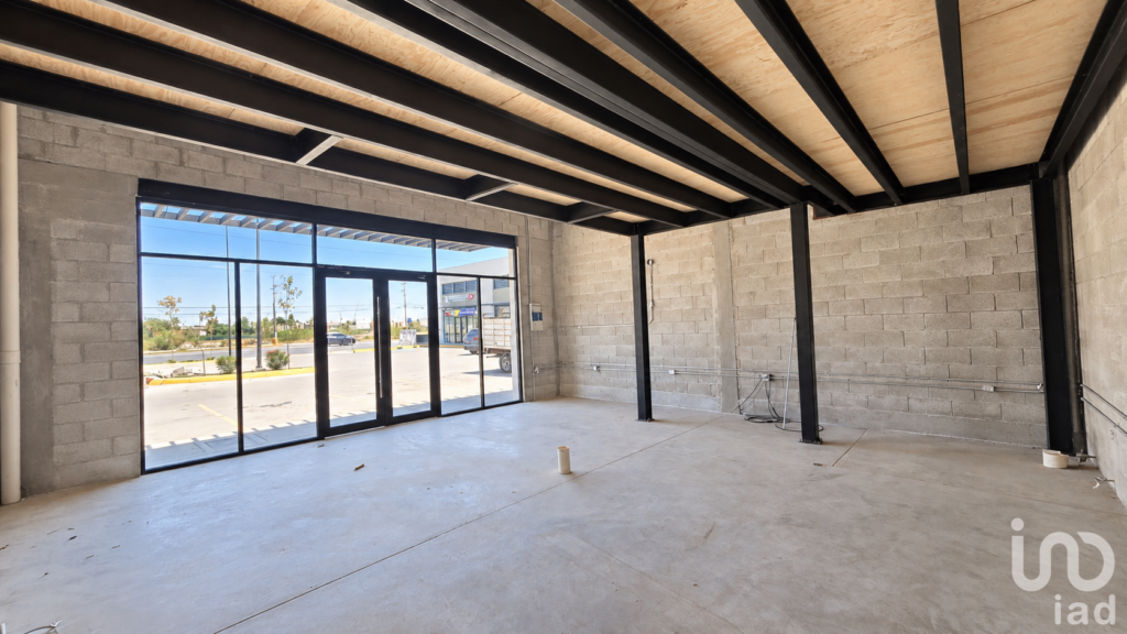 LOCAL COMERCIAL EN RENTA, PLAZA LUGANO EN GOMEZ MORIN, SECTOR PUENTE ZARAGOZA, CD JUAREZ, CHIH