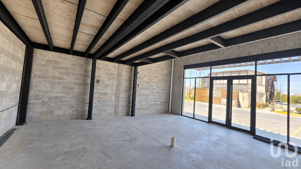 LOCAL COMERCIAL EN RENTA, PLAZA LUGANO EN GOMEZ MORIN, SECTOR PUENTE ZARAGOZA, CD JUAREZ, CHIH