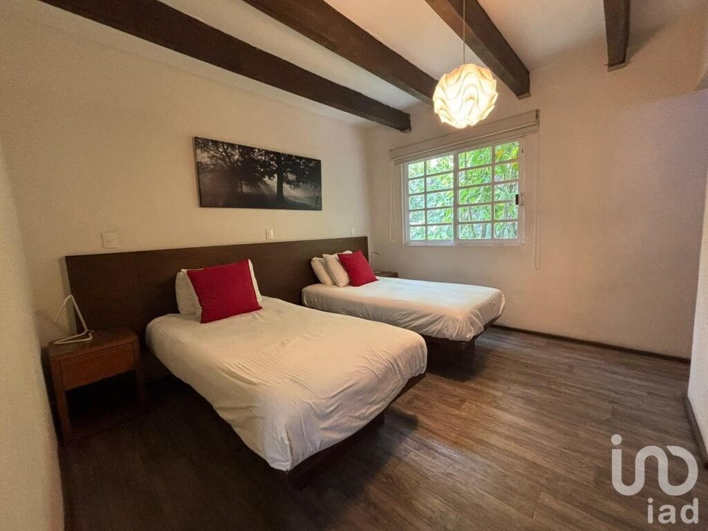 Se renta departamento amueblado con roof garden en Obrero mundial