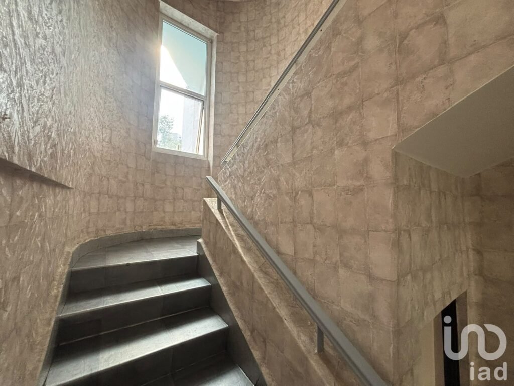 Se renta casa con uso comercial en la Col Anzures