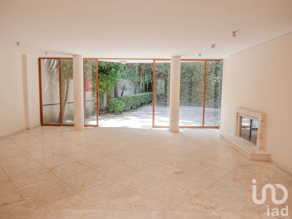 Espectacular casa en venta en Bosques de las Lomas. Cerrada exclusiva !!