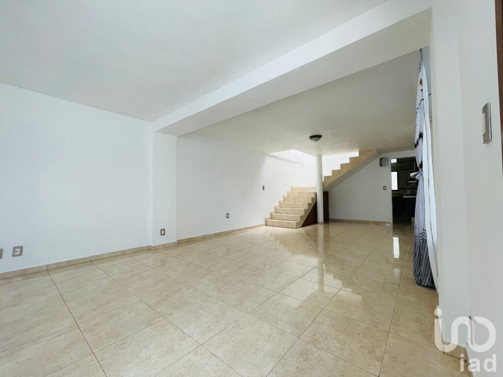 Casa en Venta, 5 recámaras, Sta. Ma. Guadalupe Las Torres, Cuautitlán Izcalli.