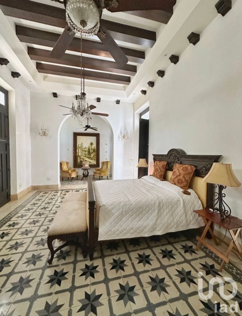Casa colonial del Siglo XVIII en venta en el Centro Histórico de Mérida Yucatán.
