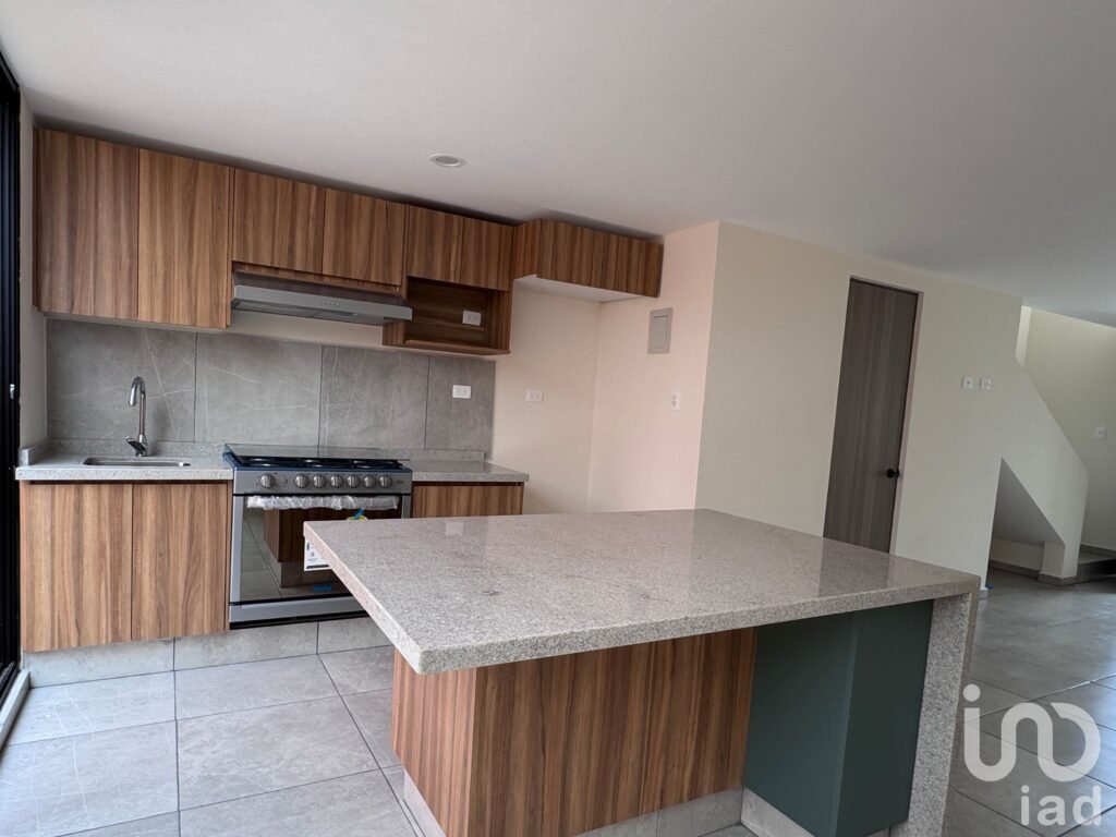 Casa nueva en renta en Frac Oporto Cuautlancingo Puebla  cerca de Periférico y Plaza comercial
