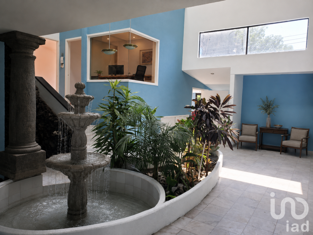 Casa en venta en Zavaleta sobre Camino Real, junto a la Universidad Madero