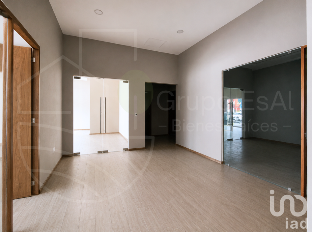 SE RENTA Oficina Corporativa 427m² | 6 privados + Mezanine + Terraza | Carr. Méx-Texcoco Chicoloapan