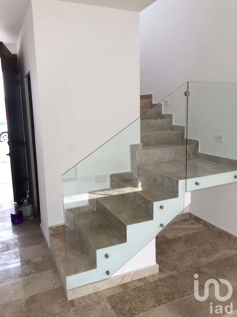 VENTA DE CASA EN RESIDENCIAL ARBOLADA, CANCUN