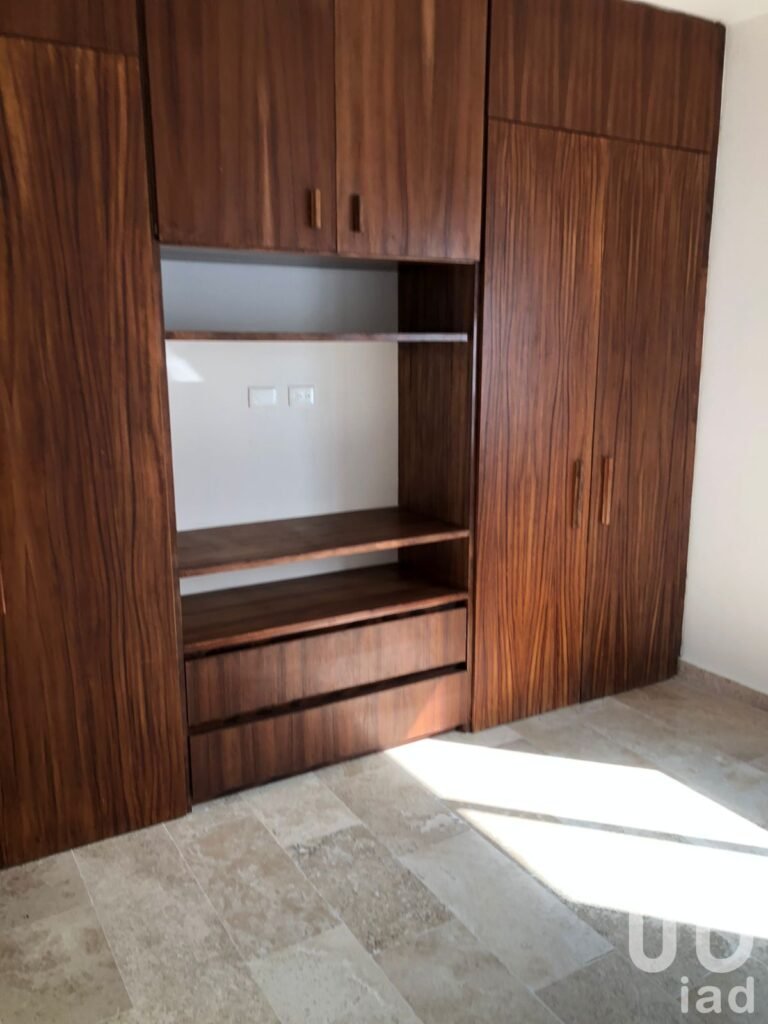 VENTA DE CASA EN RESIDENCIAL ARBOLADA, CANCUN