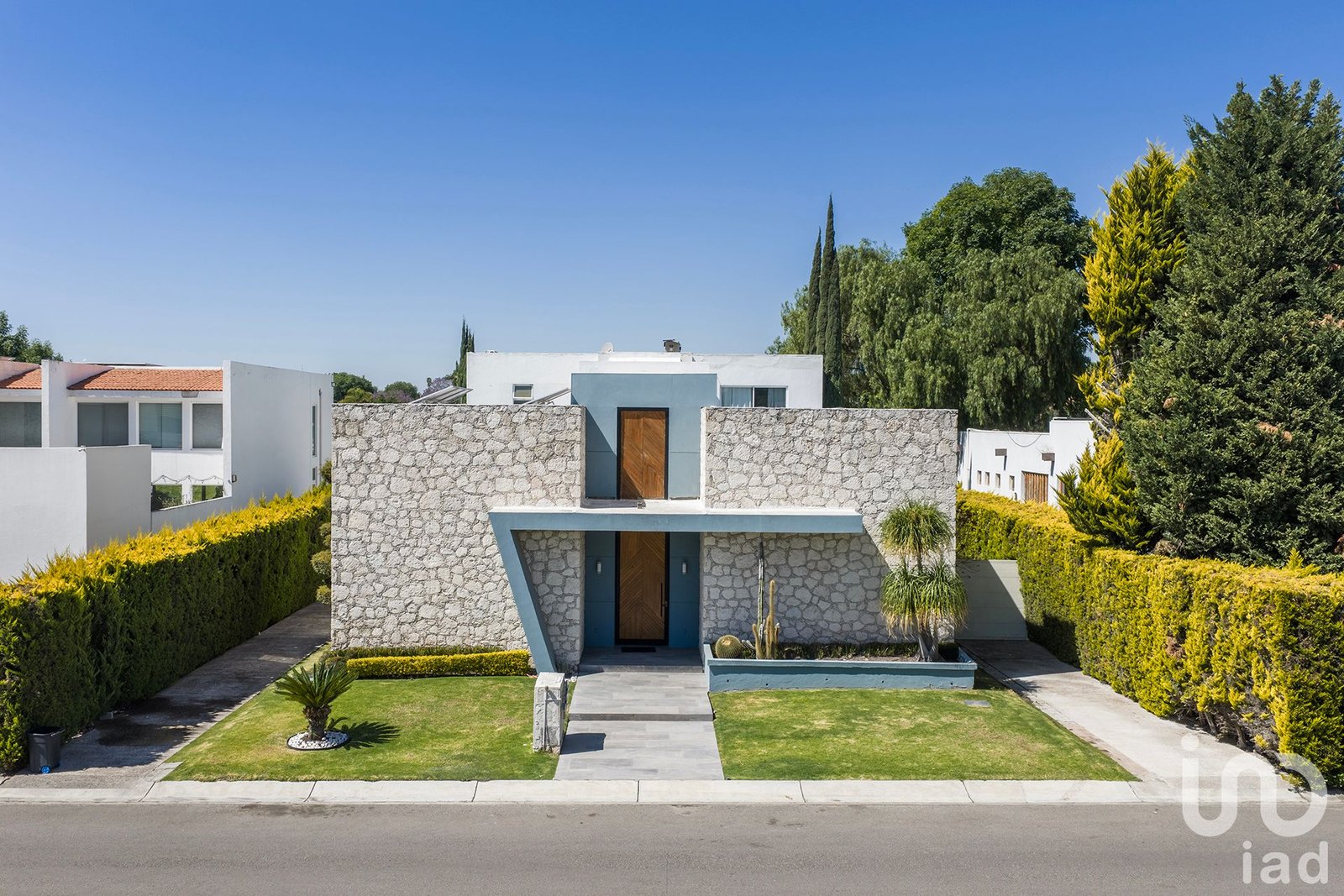 CASA EN VENTA EN EL CAMPANARIO