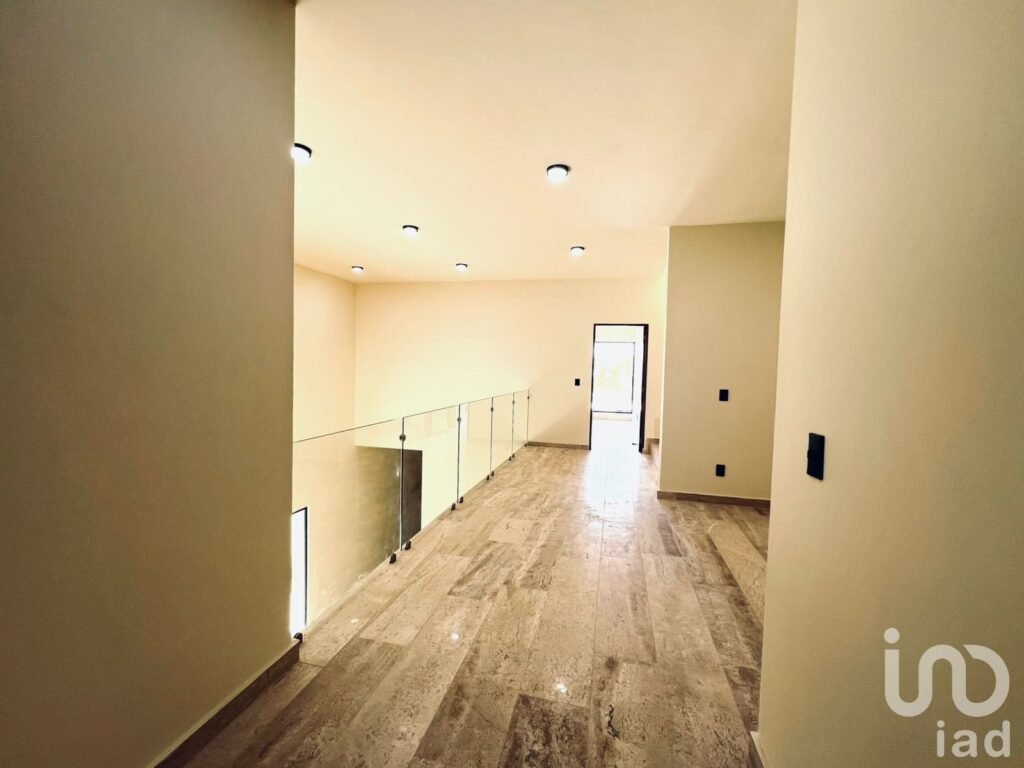 Casa con 4 recámaras en venta en Via Cumbres av. Huayacan Cancún