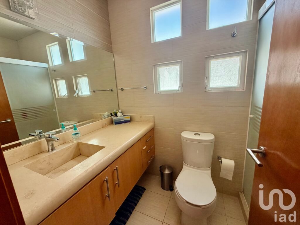 CASA EN VENTA EN ZIBATÁ, CONDOMINIO CACTUS,RECÁMARA EN PLANTA BAJA