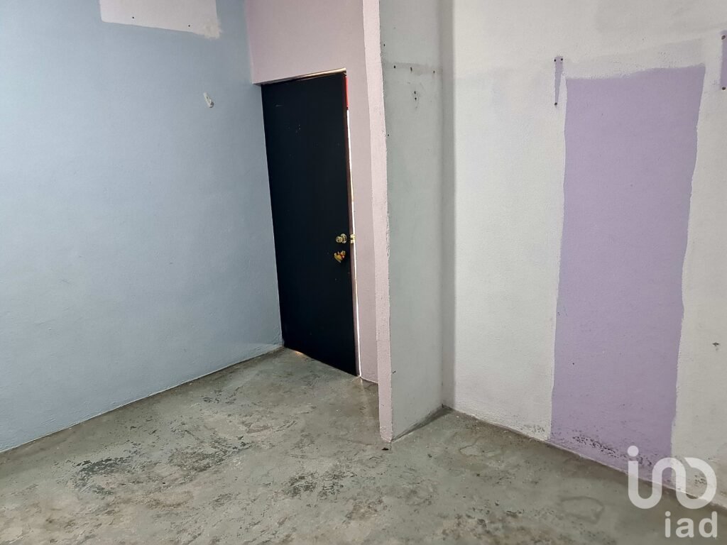 ¡Atención Inversionistas! Casa en Venta en Col. Jardines de Nogalar (Zona San Nicolás)