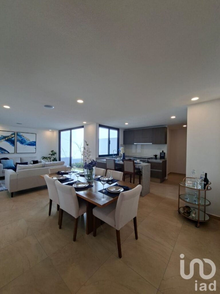 EN VENTA CASA EN ZIBATA EL MARQUES QUERETARO