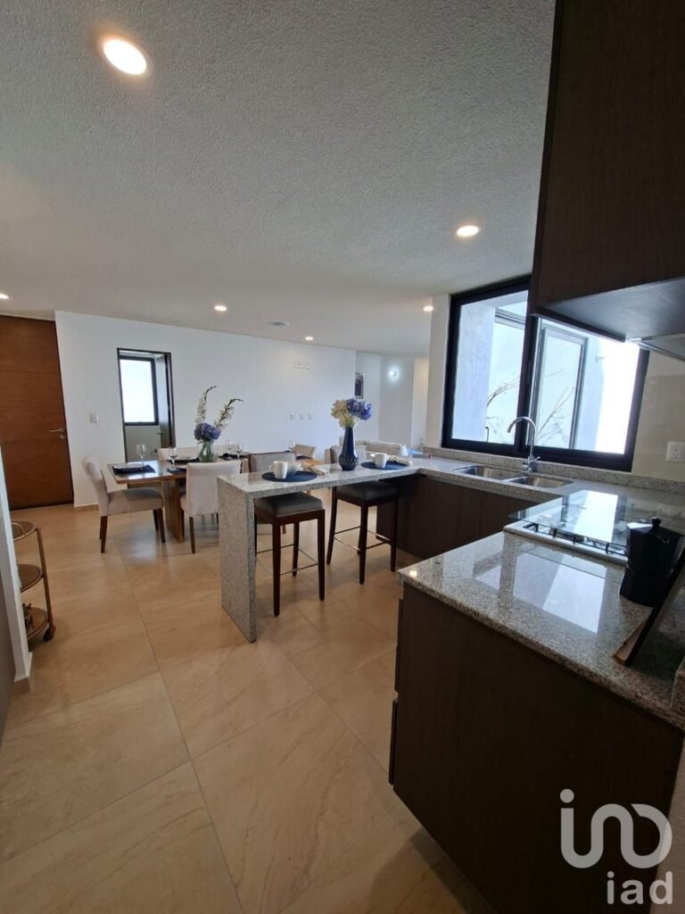 EN VENTA CASA EN ZIBATA EL MARQUES QUERETARO