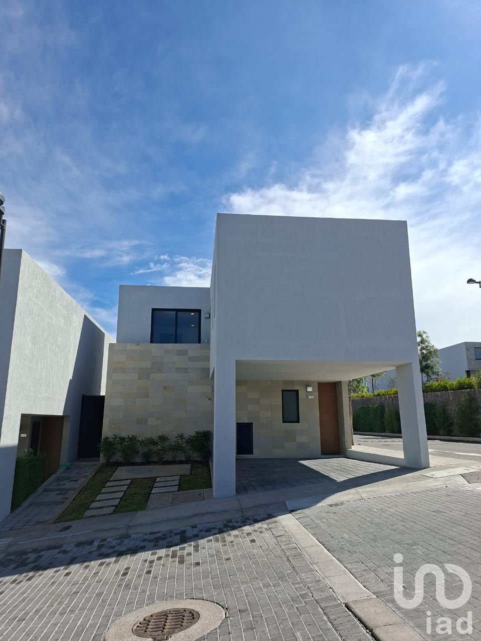 EN VENTA CASA EN ZIBATA EL MARQUES QUERETARO