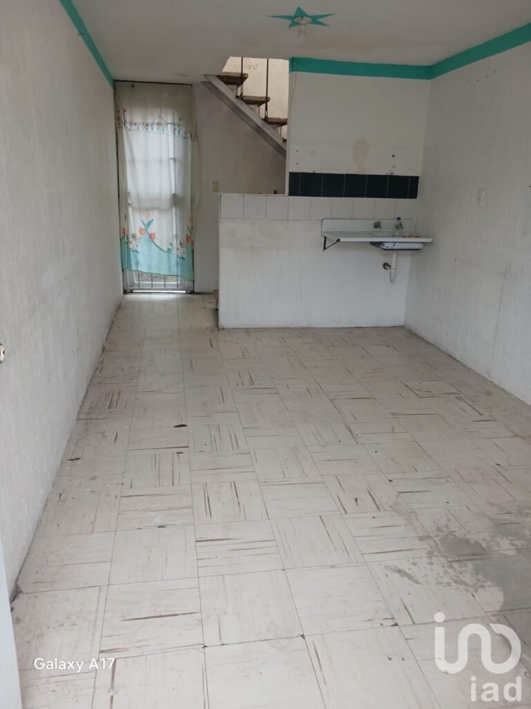 VENDO CASA EN HUEHUETOCA PORTAL DEL SOL