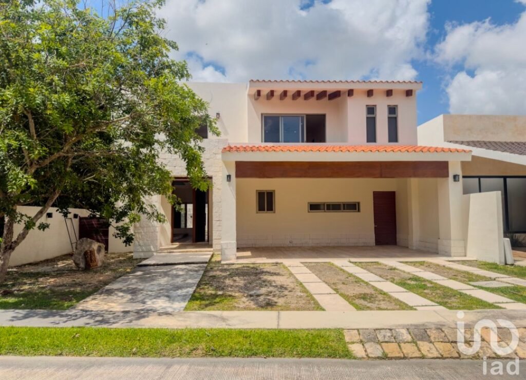 Casa en venta en Parque Central, Mérida, Yucatán.