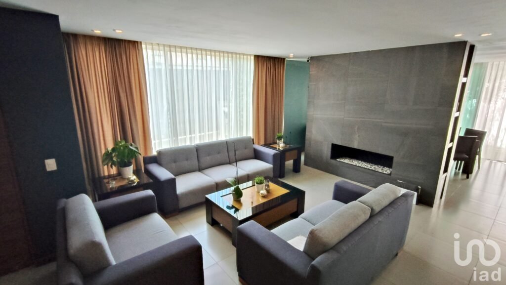 Casa en venta Lomas de Angelópolis en esquina, Zona Azul