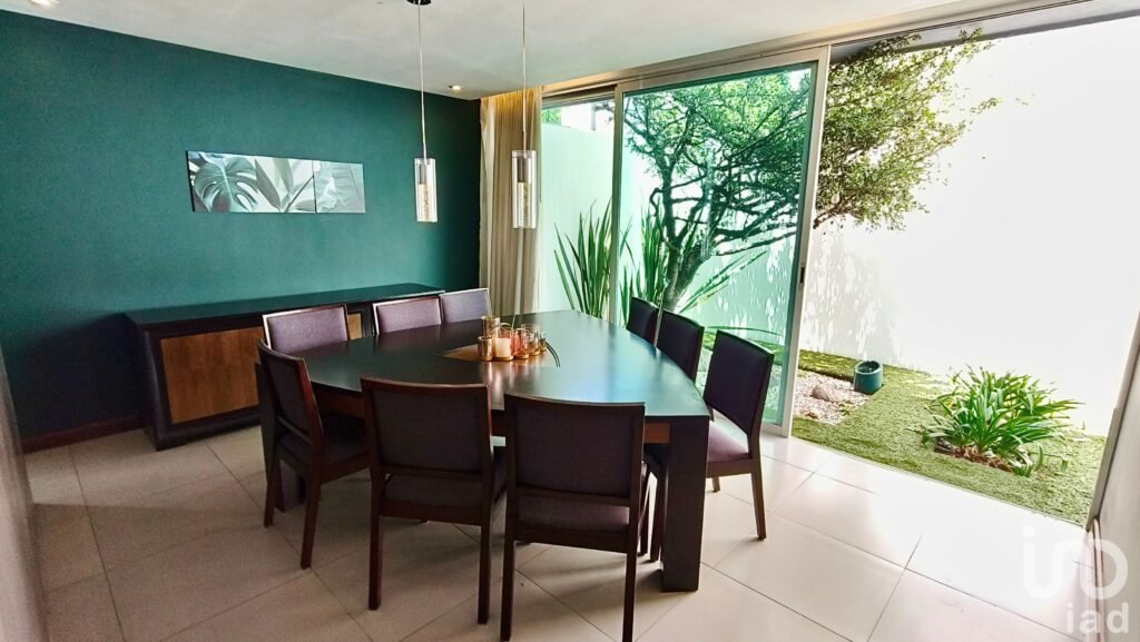 Casa en venta Lomas de Angelópolis en esquina, Zona Azul