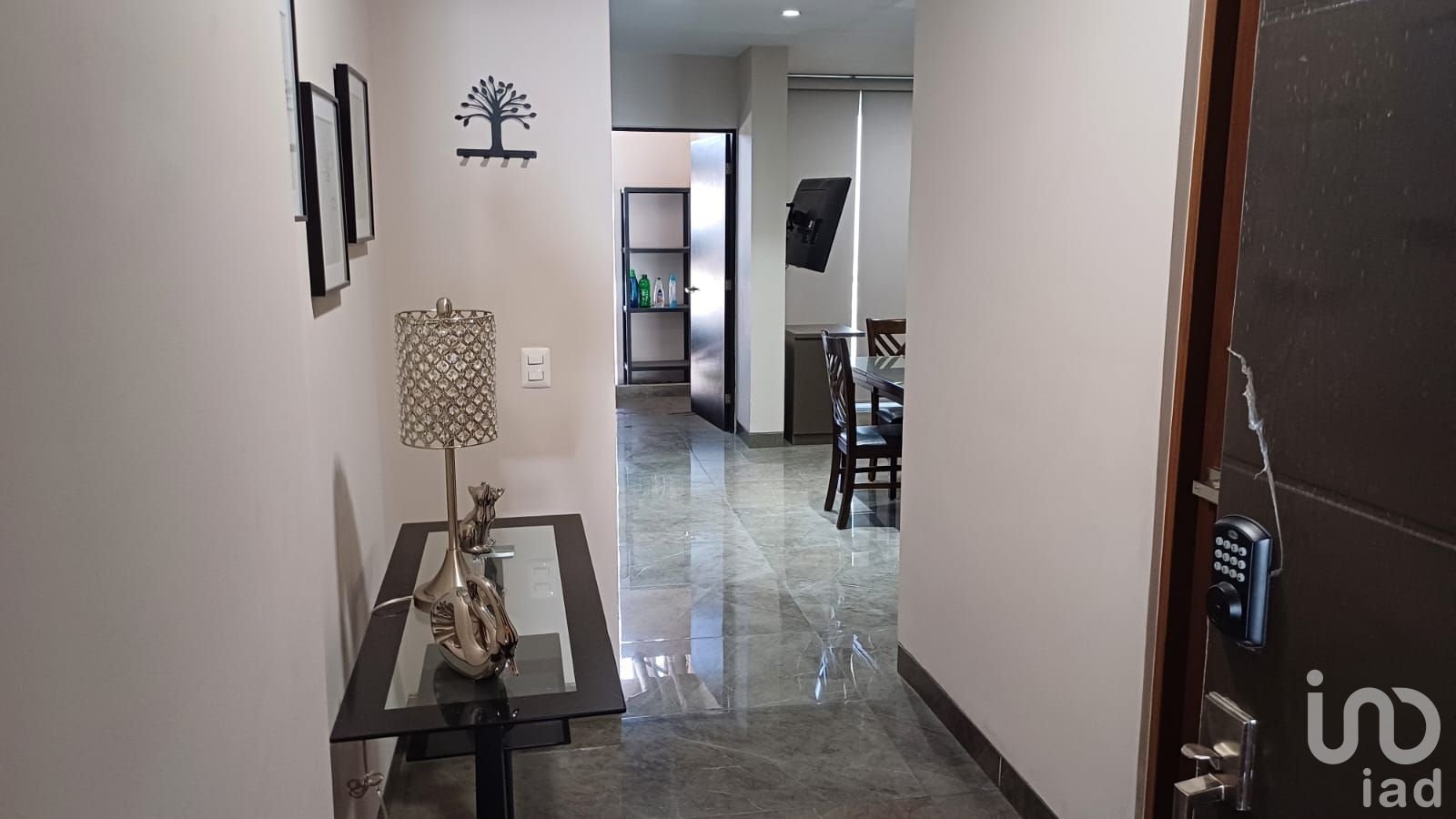 VENTA DE DEPARTAMENTO EXCELENTE UBICACIÓN EN GUADALUPE ACABADOS DE PRIMERA