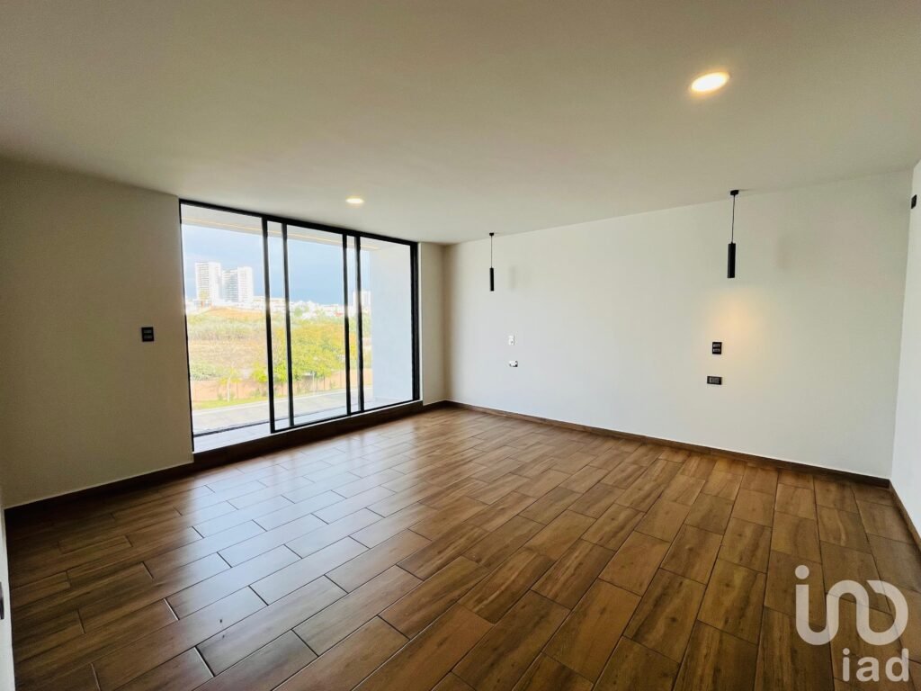 Casa nueva en renta en Parque Viena