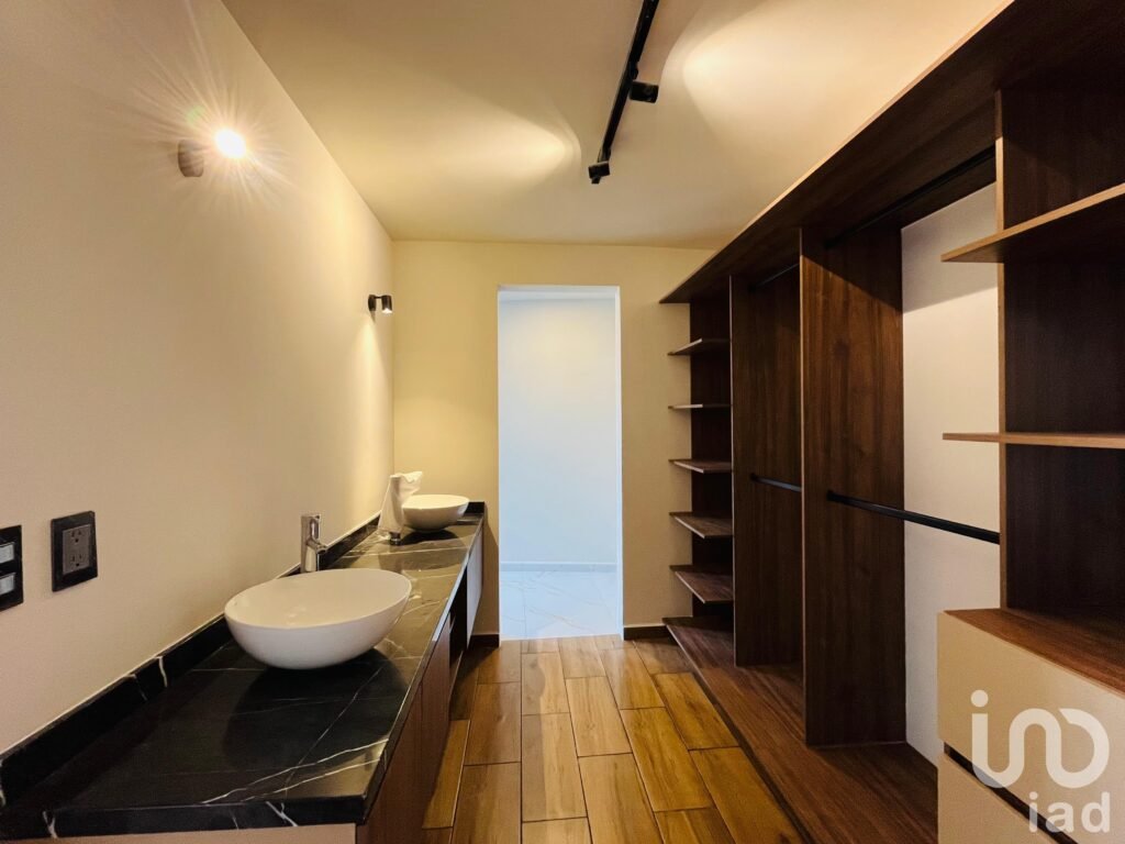 Casa nueva en renta en Parque Viena