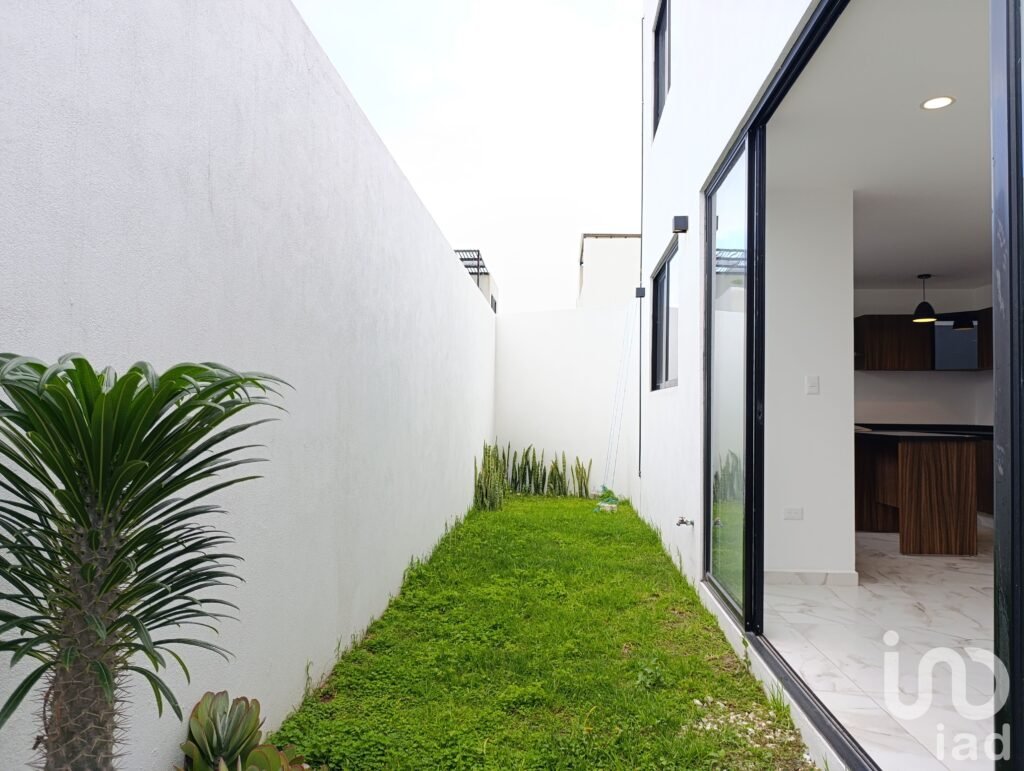 Casa Nueva en Venta 4 Recámaras Roof Garden Parque Veracruz, Lomas de Angelópolis III