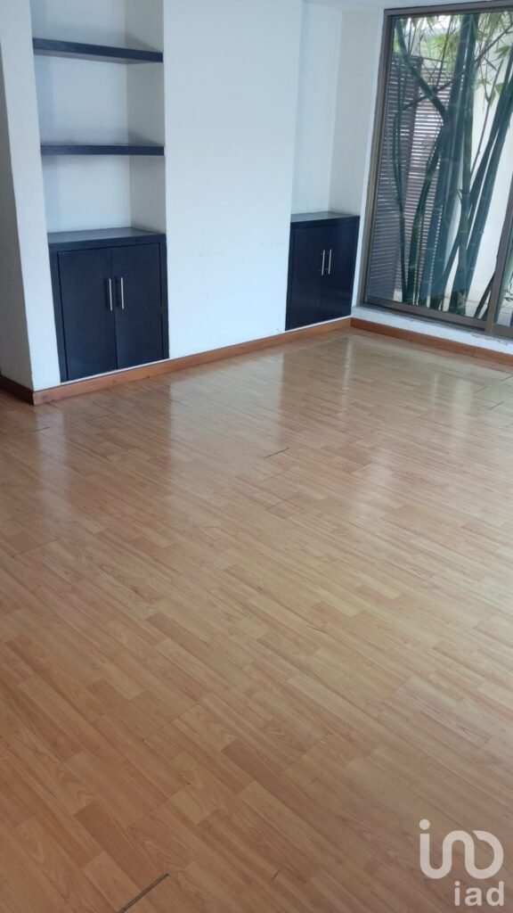VENTA DE CASA CON ALBERCA EN LAS TERRAZAS