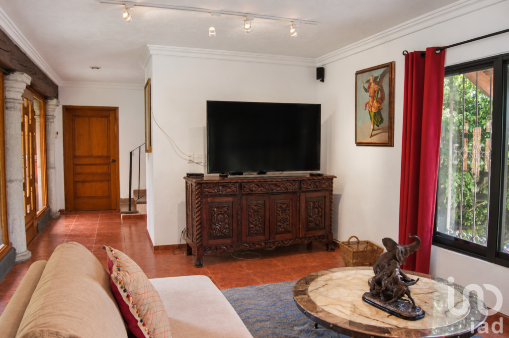 Casa estilo Cuernavaca en Vista Hermosa con alberca climatizada