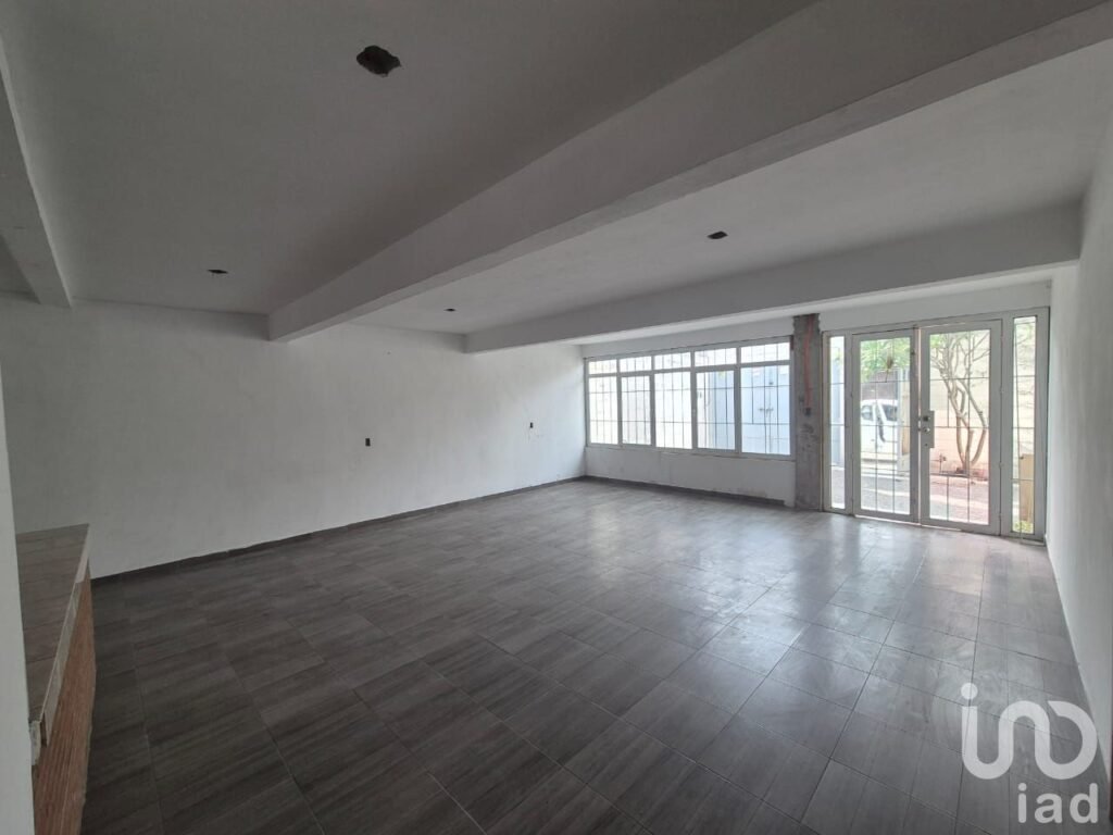 Venta de casa en Jardines de Azucenas Queretaro