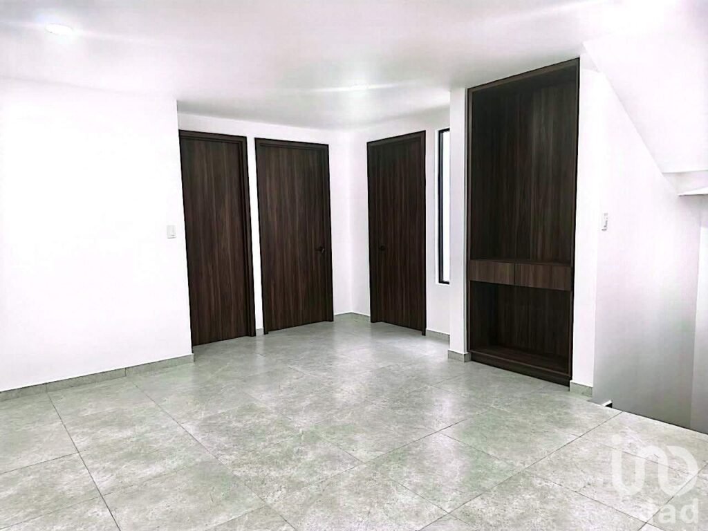 CASA EN VENTA DE 4 HAB + ROOF GARDEN | HAB PLANTA BAJA | ZONA SAN PEDRO CHOLULA