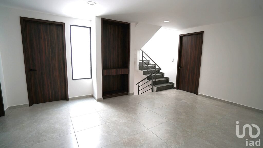 CASA EN VENTA DE 4 HAB + ROOF GARDEN | HAB PLANTA BAJA | ZONA SAN PEDRO CHOLULA