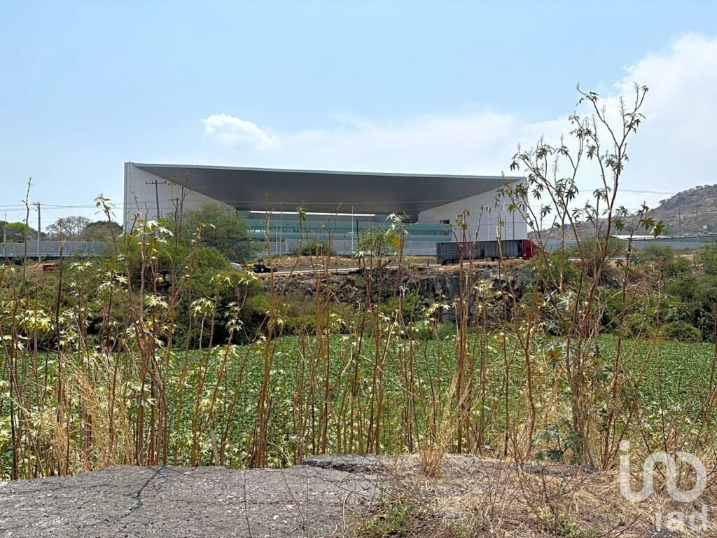 Venta Terreno plano en Xochitepec, Frente al TEC, 3,880 m2