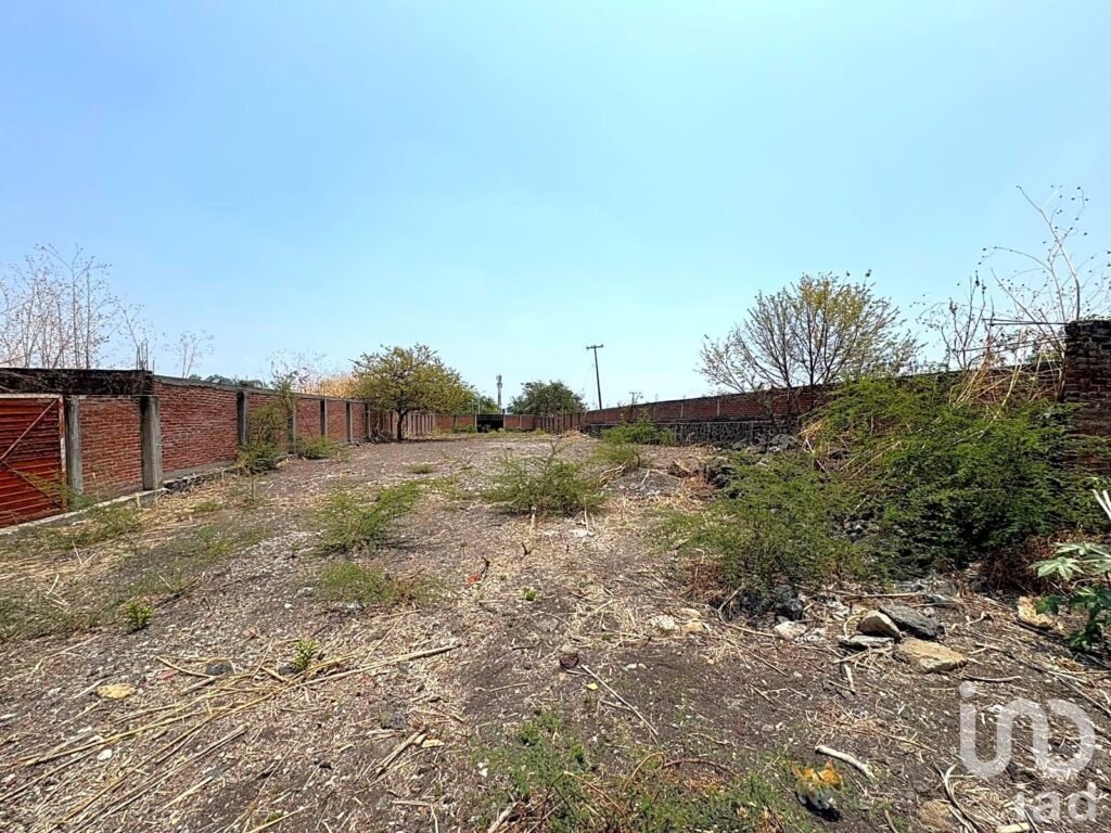 Venta Terreno plano en Xochitepec, Frente al TEC, 3,880 m2