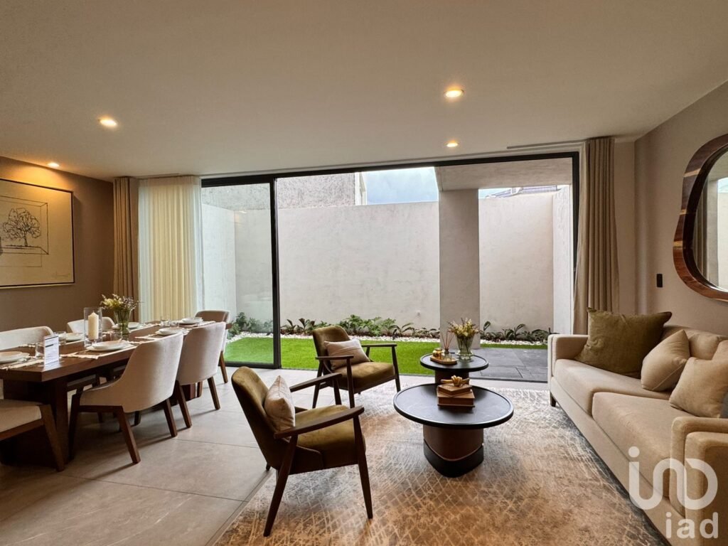 Casa en Venta Frac. Altalia Residencial, Altozano - Merlot