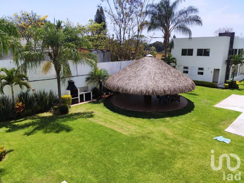 Renta Departamento Acapatzingo 100 metros, 3rec, 2estac, PET FRIENDLY, gym,albercas,palapas,asador.