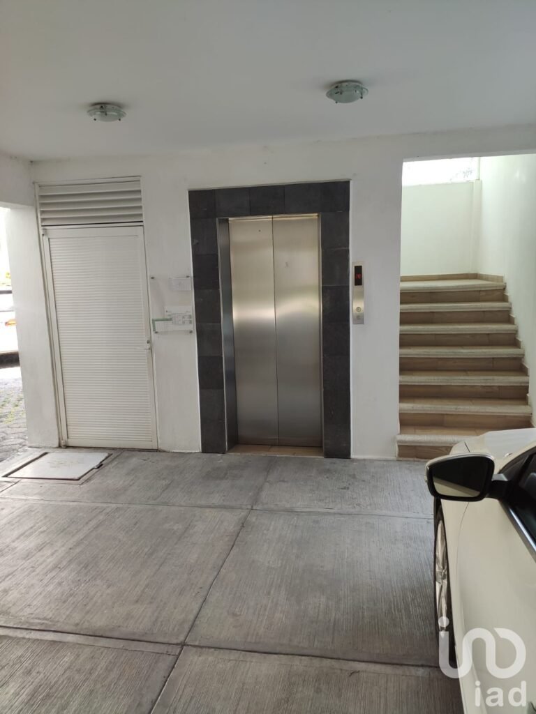 Renta Departamento Acapatzingo 100 metros, 3rec, 2estac, PET FRIENDLY, gym,albercas,palapas,asador.