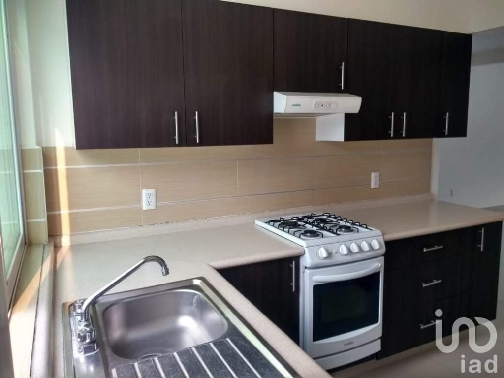 Renta Departamento Acapatzingo 100 metros, 3rec, 2estac, PET FRIENDLY, gym,albercas,palapas,asador.