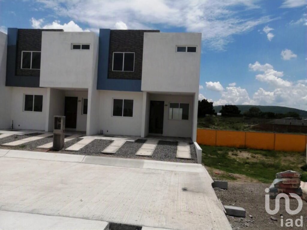 CASA EN VENTA ARANZAZU  ETAPA IV ACACIAS