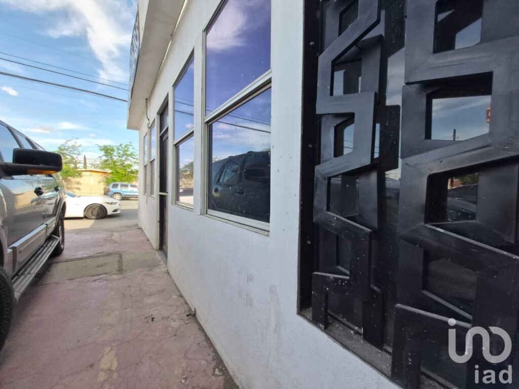 Local en Renta Cerca Av. Raza en Av. Principal Norte de Cd Juarez