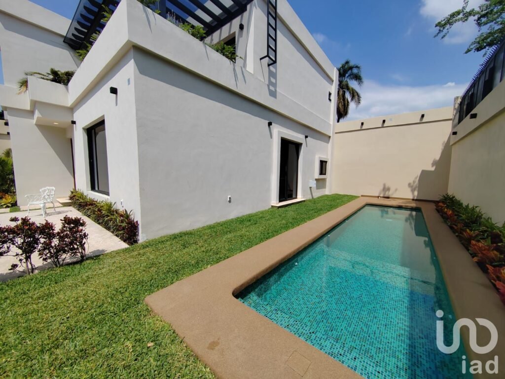 Casa inteligente con jardín y estudio en Delicias, Cuernavaca