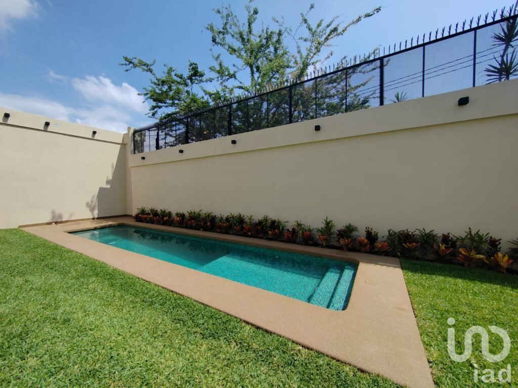 Casa inteligente con jardín y estudio en Delicias, Cuernavaca