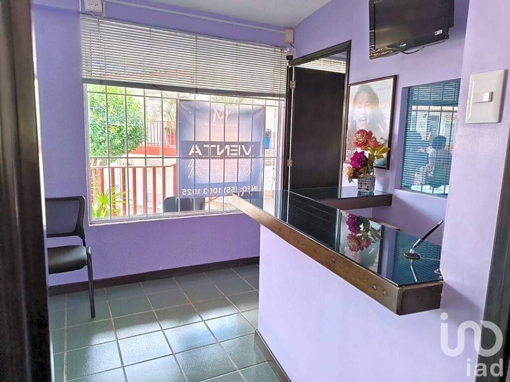 Local comercial en venta Plaza los Faroles, San Juan del Rio Querétaro